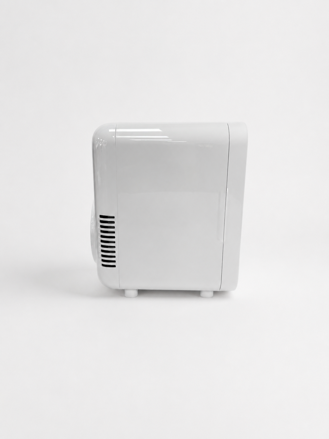 TreeJar Skyland Mini Fridge 6L / 8 Can – New Upgraded Skincare Fridge, AC/DC Portable Cooler & Warmer for Skin Care, Cosmetics, Beverage, Food – Great for Bedroom, Office, Dorm (White) - view 17